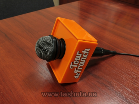 Кубик на микрофон с логотипом